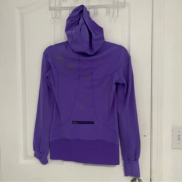 Lululemon Quarter Zip Vented Athletic Sweater Womens Size XS - Picture 8 of 8